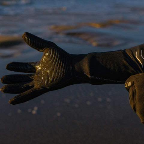 Neoprene gloves